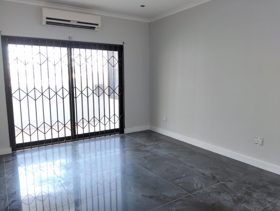 4 Bedroom Property for Sale in Parklands North Western Cape